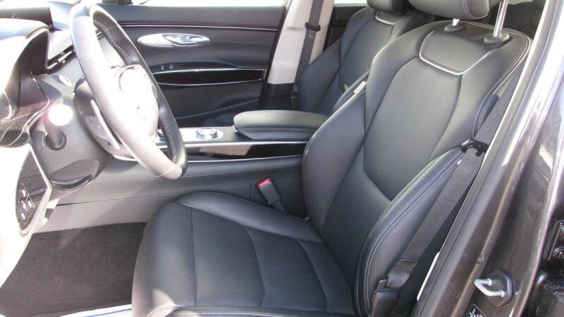 2025 Genesis GV70 2.5T Standard