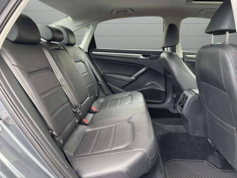 2018 Volkswagen Passat 2.0T SE