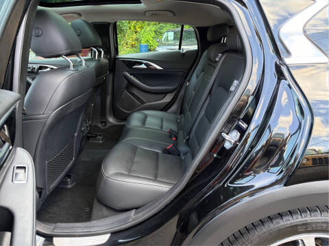2018 Infiniti QX30 Essential