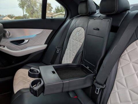 2016 Mercedes-Benz C-Class