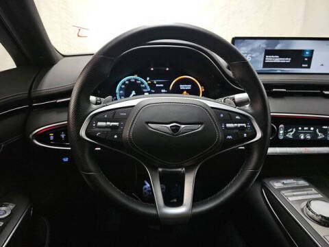 2024 Genesis GV70 2.5T Standard