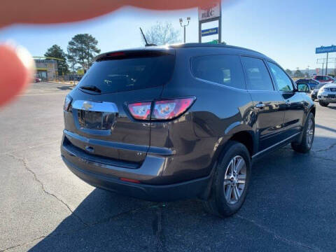 2017 Chevrolet Traverse LT