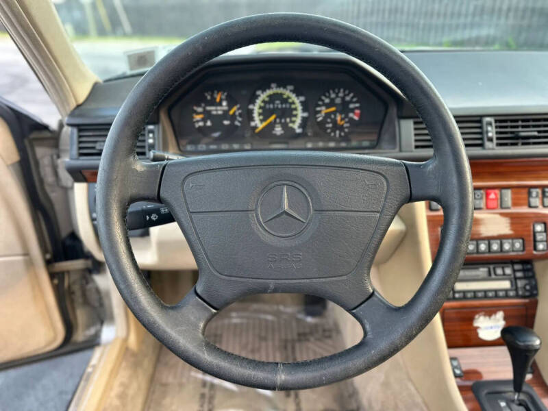 1994 Mercedes-Benz E-Class E 320