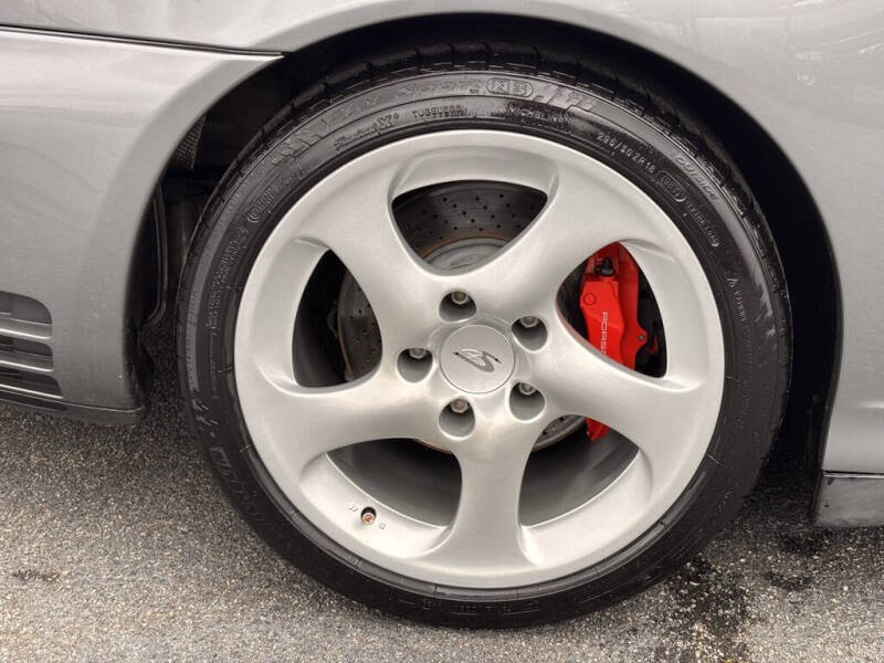 2003 Porsche 911 Carrera