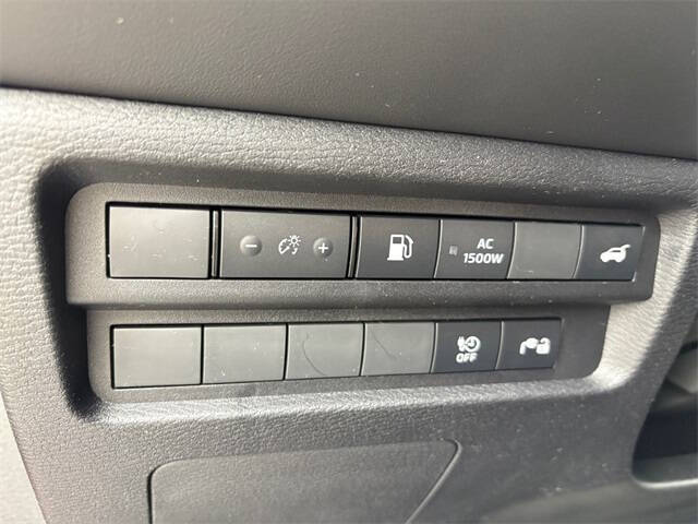 2025 Mitsubishi Outlander PHEV SEL