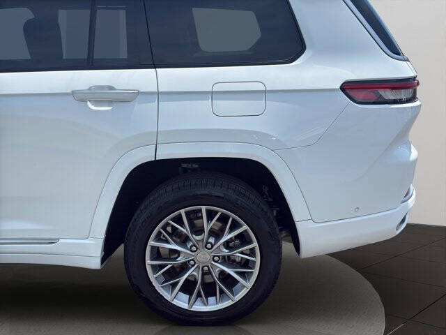 2022 Jeep Grand Cherokee L Summit