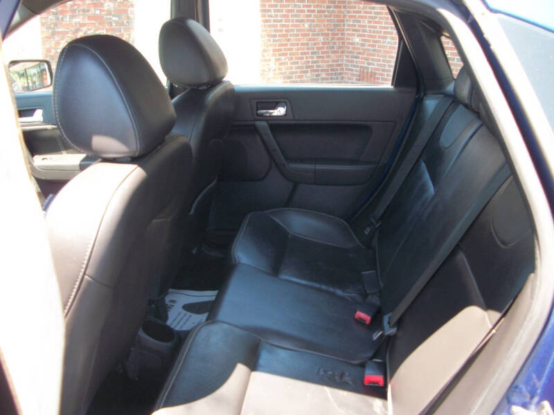 2009 Ford Focus SES