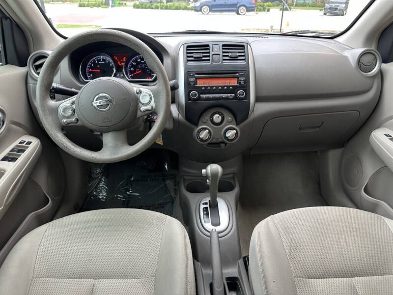 2014 Nissan Versa 1.6 SV