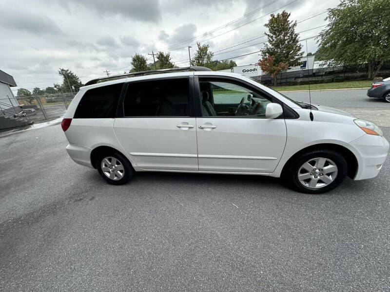2008 Toyota Sienna XLE