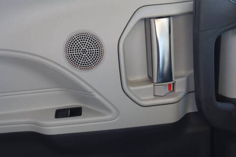 2021 Toyota Sienna Limited 7-Passenger