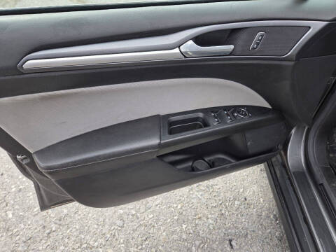 2015 Ford Fusion S