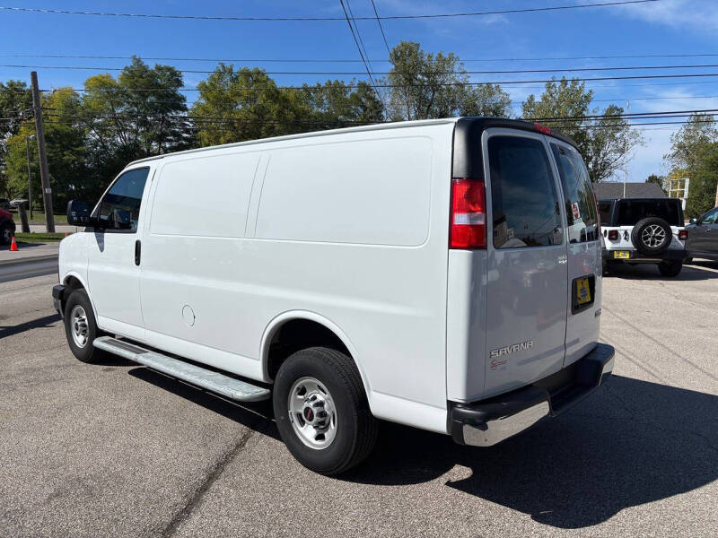 2024 GMC Savana 2500