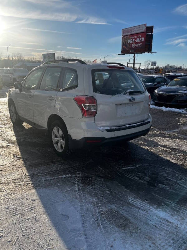 2016 Subaru Forester 2.5i