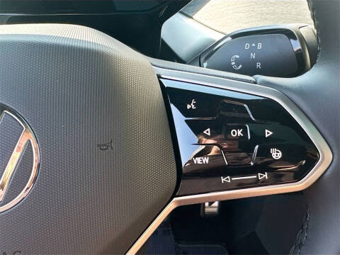 2025 Volkswagen ID. Buzz Pro S Plus 4Motion