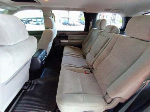 2020 Toyota Sequoia SR5