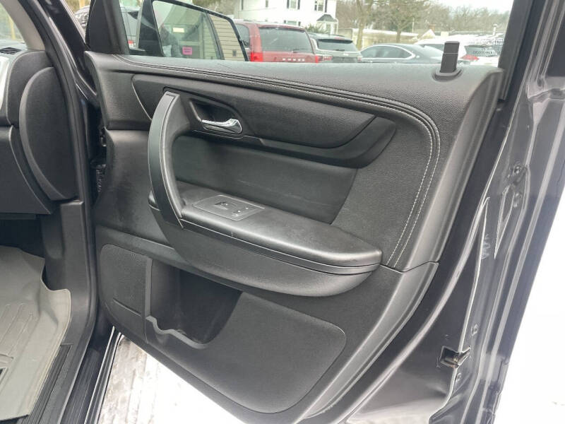 2015 GMC Acadia SLE-2