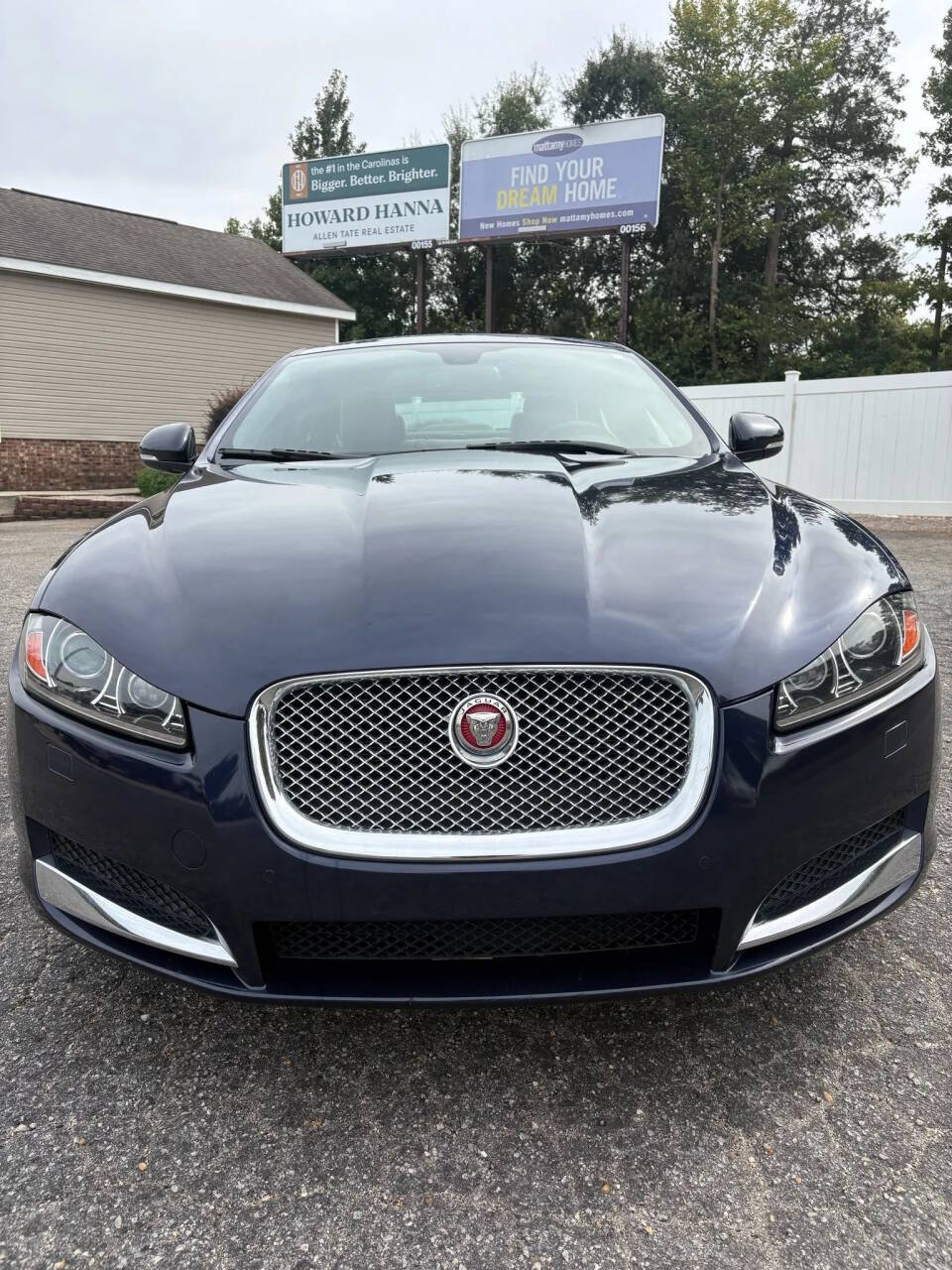 2015-jaguar-xf-3-0-portfolio-awd-4dr-sedan.jpg