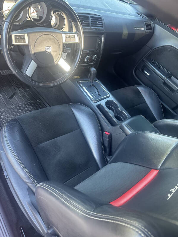 2010 Dodge Challenger SRT8 - Photo 13
