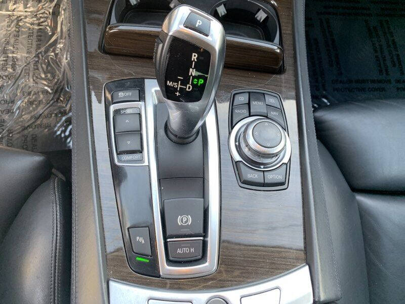 2011 BMW 7 Series 750Li