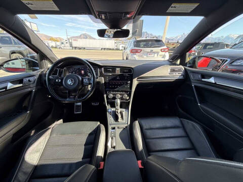 2019 Volkswagen Golf R 4Motion