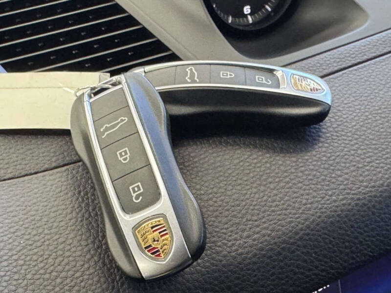 2023 Porsche Cayenne