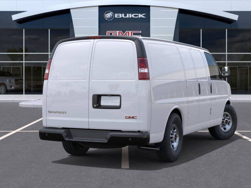 2026 GMC Savana 2500
