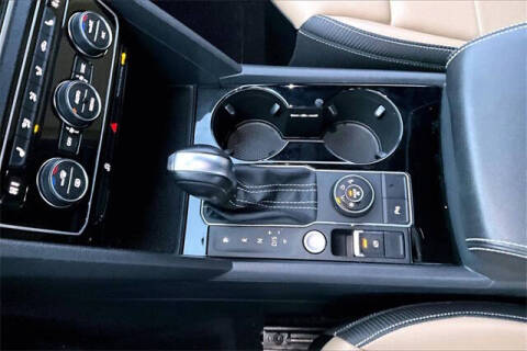 2022 Volkswagen Atlas Cross Sport V6 SEL R-Line 4Motion