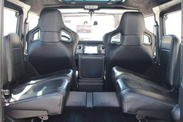 1987 Land Rover Defender