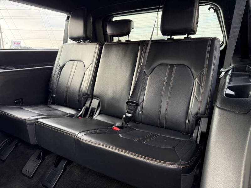 2022 Ford Expedition MAX Platinum