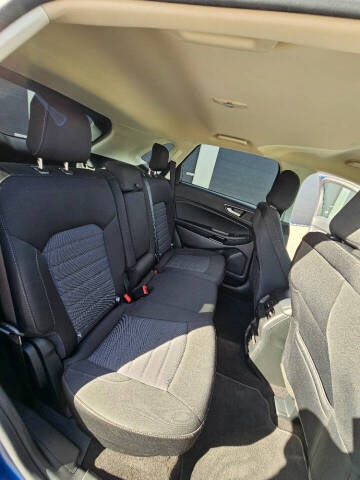 2020 Ford Edge SE