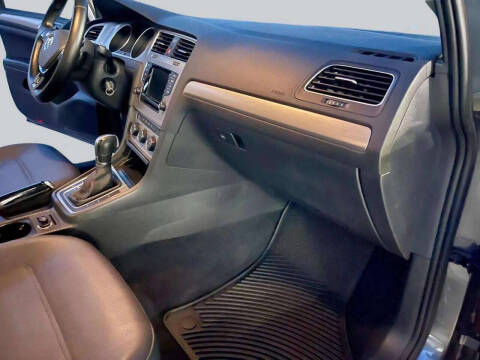 2015 Volkswagen Golf TSI S