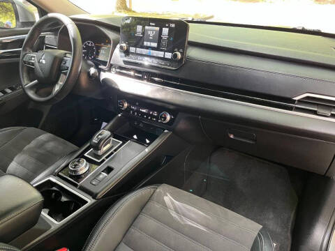 2022 Mitsubishi Outlander SE Launch Edition