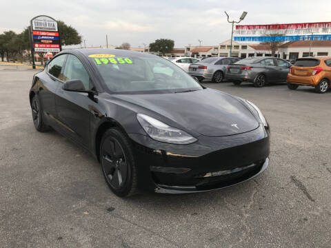 2021 Tesla Model 3 Standard Range Plus