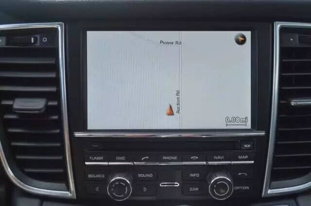 2011 Porsche Panamera 4