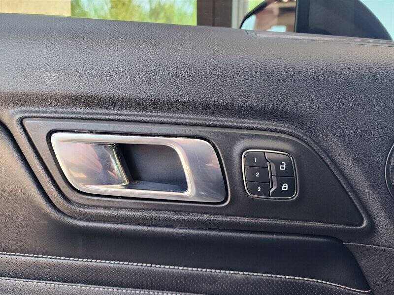 2020 Ford Mustang EcoBoost Premium
