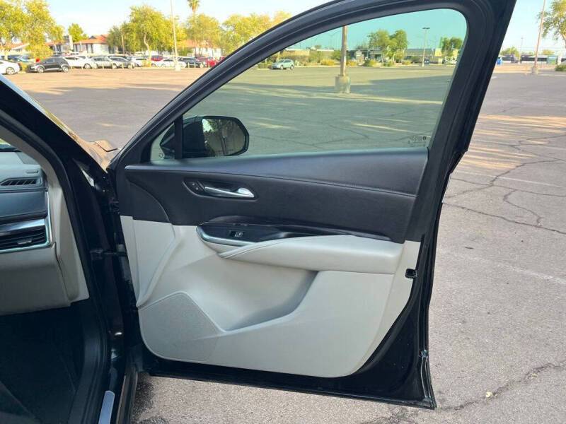 2020 Cadillac XT4 Luxury