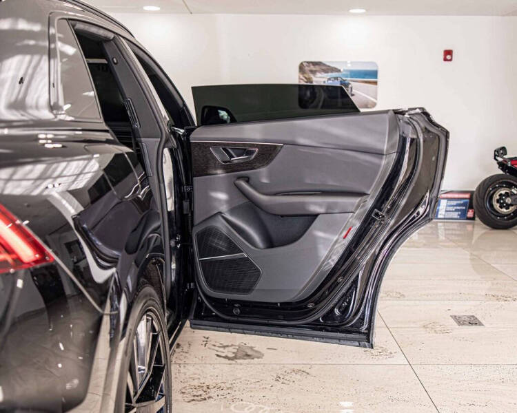 2021 Audi Q8 quattro Prestige 55 TFSI