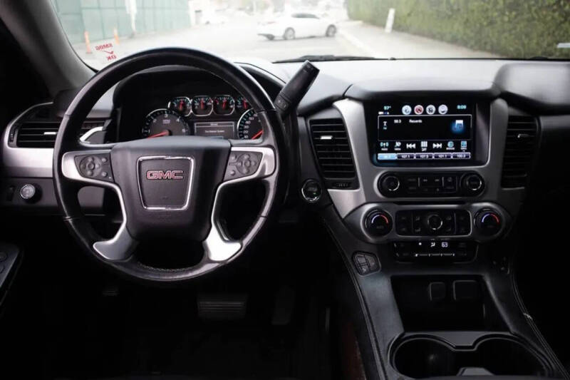 2017 GMC Yukon SLT