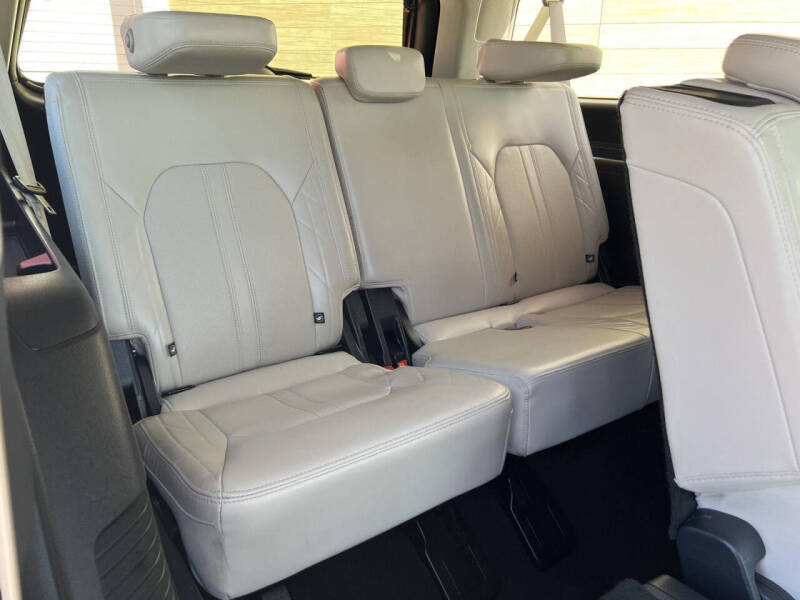 2023 Ford Expedition MAX Platinum