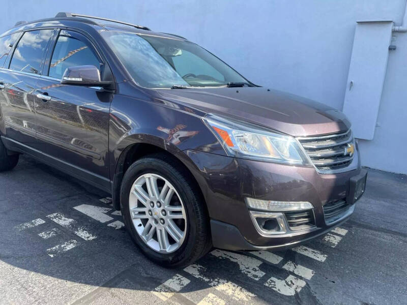 2015 Chevrolet Traverse 1LT photo 5