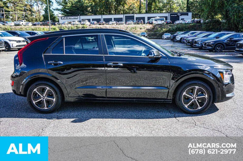 2023 Kia Niro SX