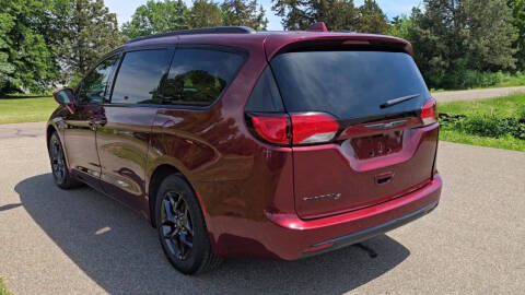2020 Chrysler Pacifica Touring