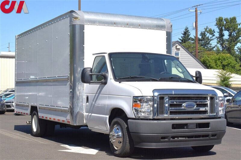 2022 Ford E-Series