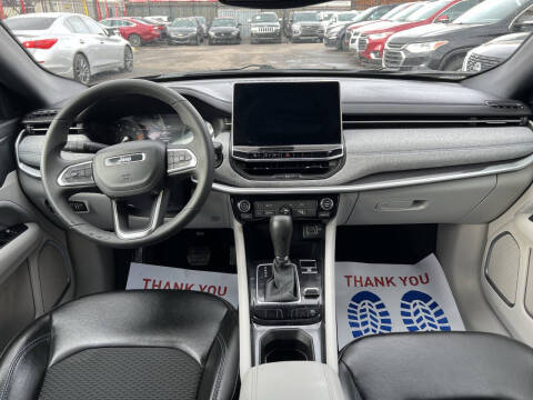 2023 Jeep Compass Altitude