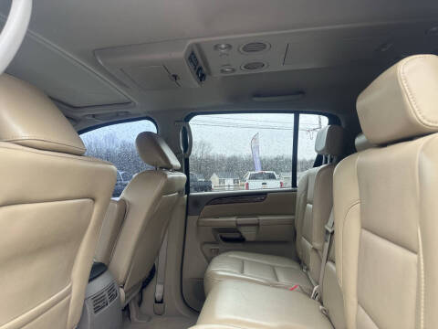 2011 Nissan Armada Platinum