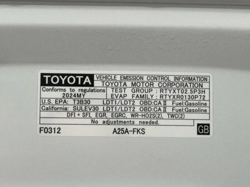 2024 Toyota RAV4 LE