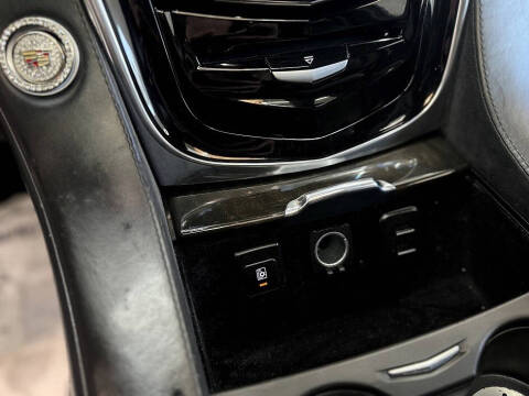 2017 Cadillac Escalade ESV Platinum