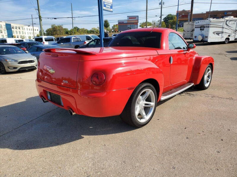 2004 Chevrolet SSR LS