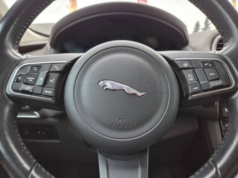 2017 Jaguar F-PACE 35t Prestige