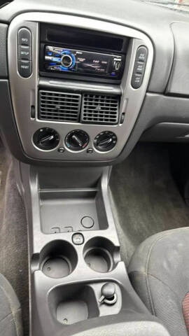 2005 Ford Explorer XLT